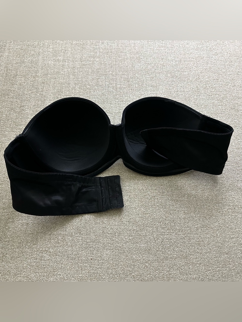 Cacique black strapless bra size 42B - Picture 2 of 6